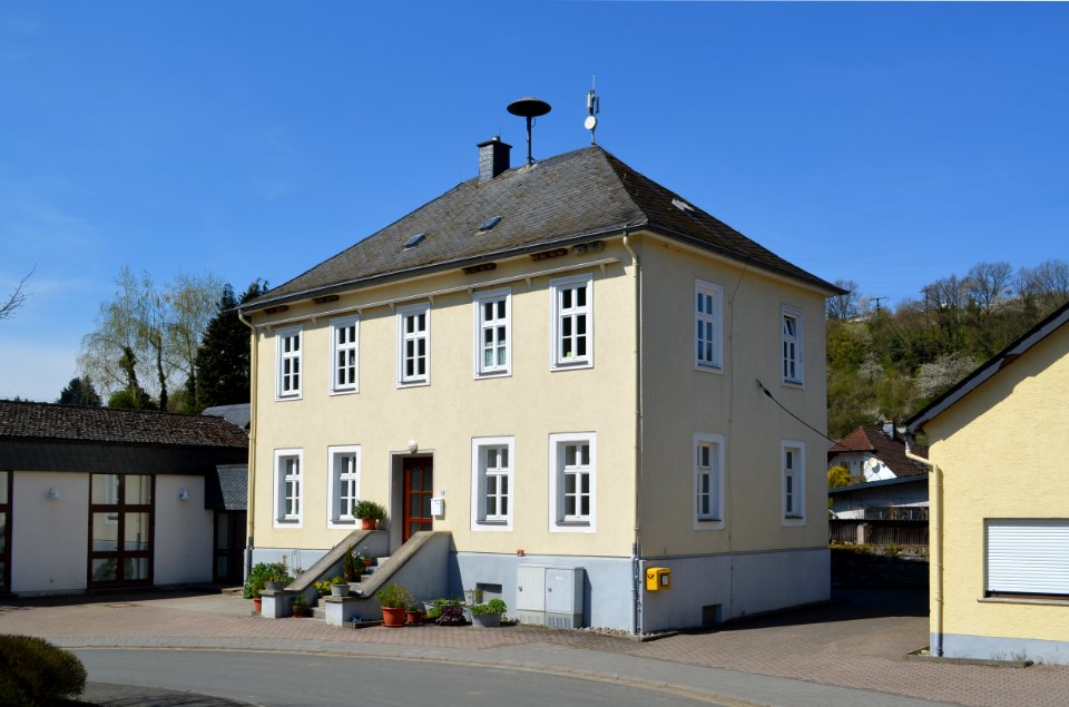 Essershausen, Brückenstraße 8
