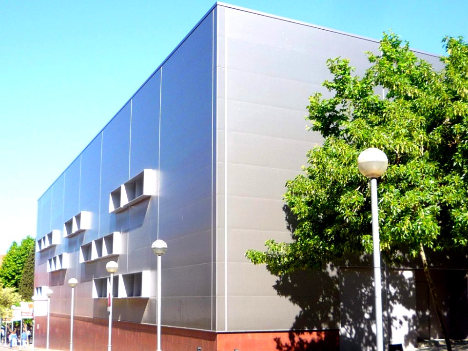 Esplugues de Llobregat - Complex Esportiu Municipal Les Moreres 4