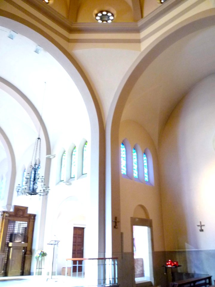 Esplugues de Llobregat - Iglesia del Monasterio de Santa Maria de Montsió 2