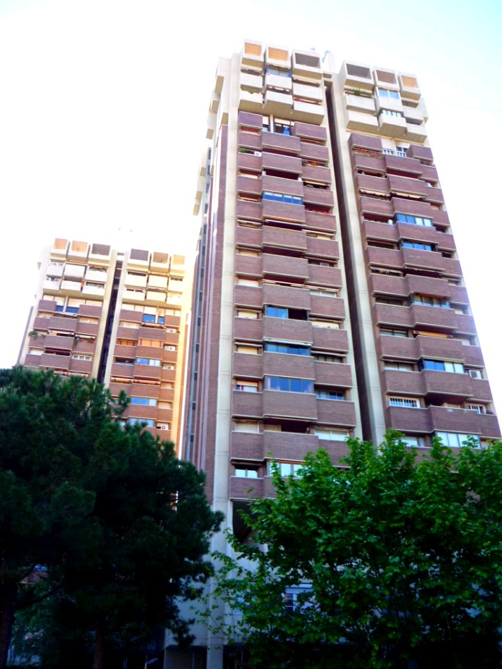 Esplugues de Llobregat - Edificis Symbol 09