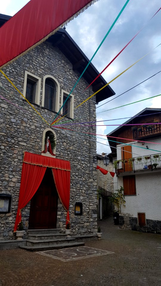 Esino Lario-Square and church of San Giovanni (2)