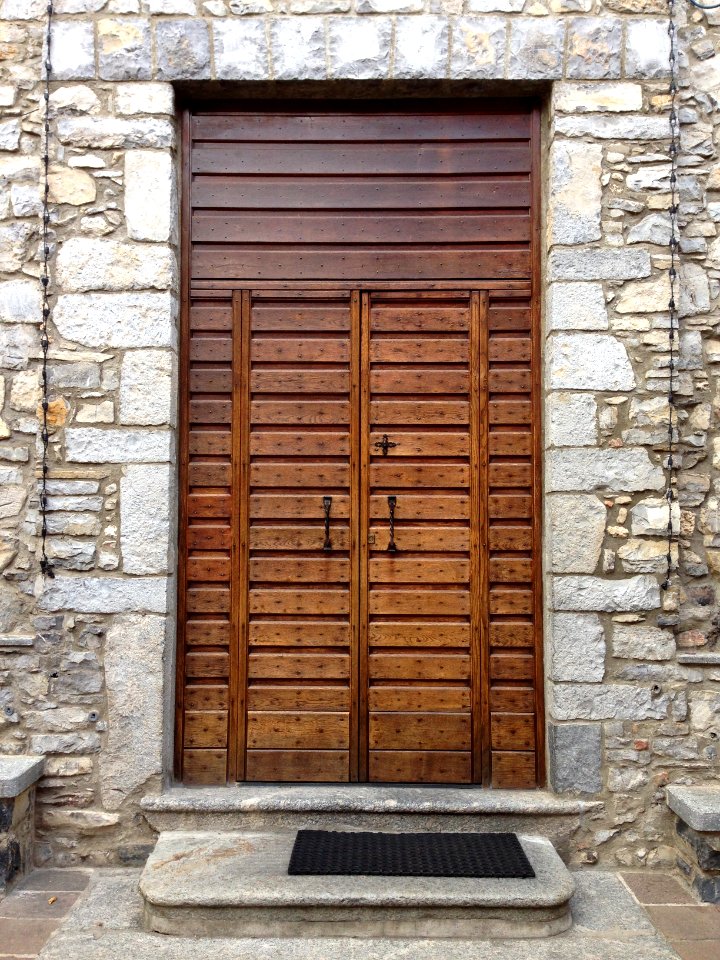 Esino Lario door 13