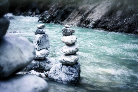 Water flow spring