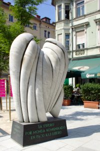 Esperanto-statuo en Graz 3