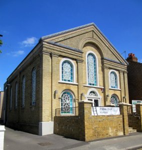Esher Green Baptist Church, Park Road, Esher (June 2015) (3)