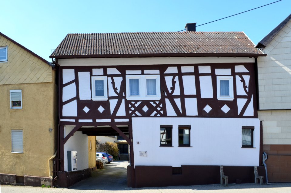 Eschbach, Usinger Straße 18