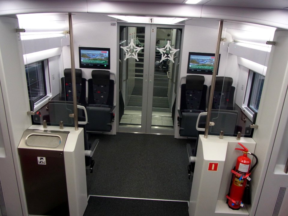 ESh2-024 interior - entrance zone
