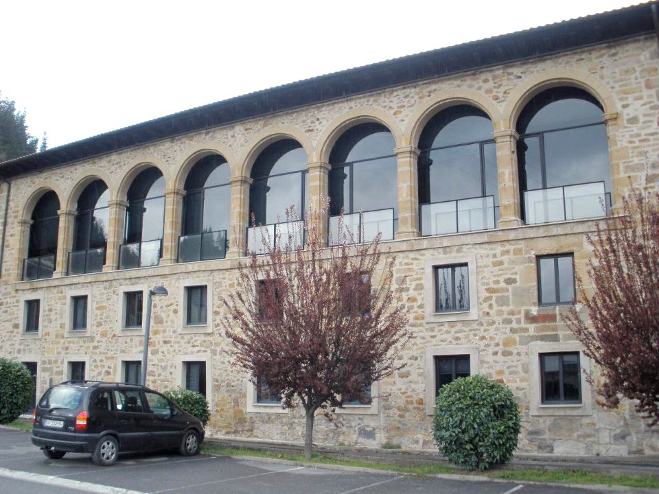Escoriaza - Facultad de Humanitarias y Ciencias de la Educación (HUHEZI), Mondragon Unibertsitatea (antiguo Hospital del Santísimo Rosario) 02