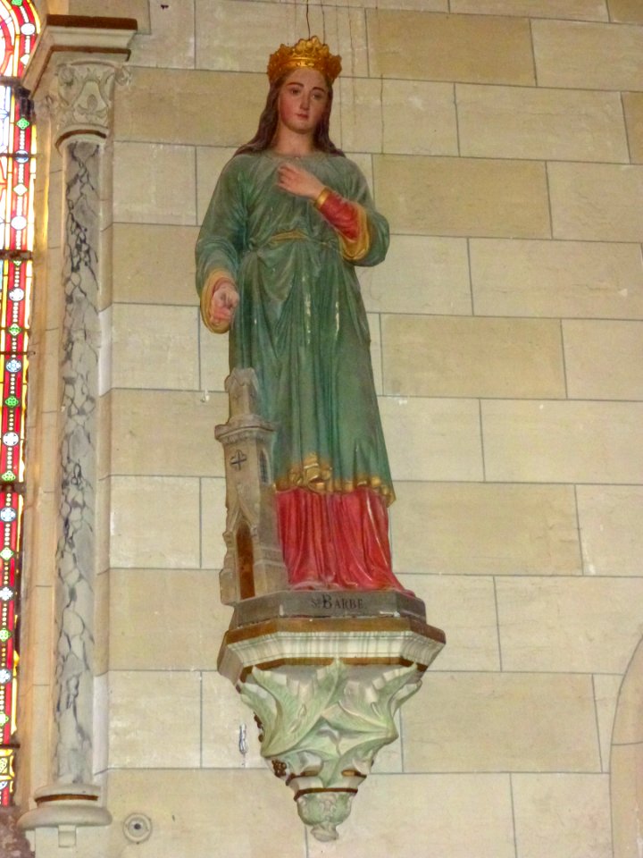 Erny-Saint-Julien (Pas-de-Calais, Fr) église Saint-Julien statue Ste Barbe