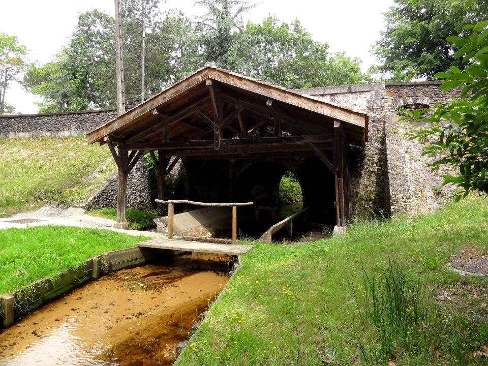 Escource (Landes) pont-lavoir sur l'Escource