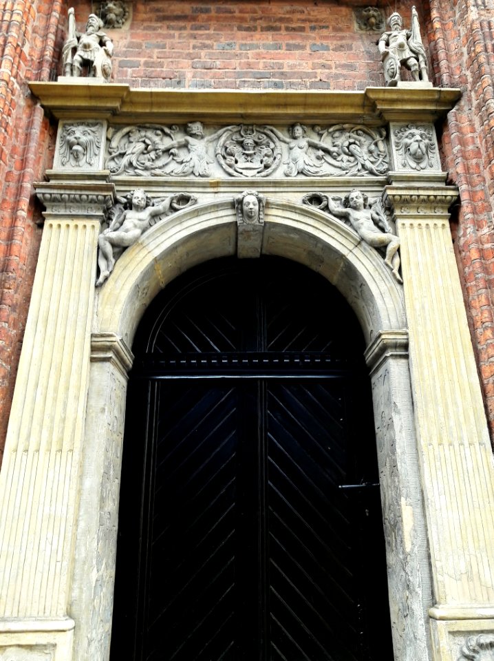 Esken House in Toruń 02