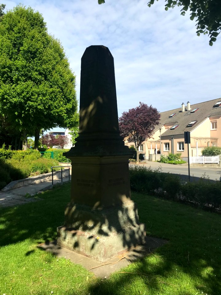 Eschborn, Gefallenendenkmal 1870-71 (1)