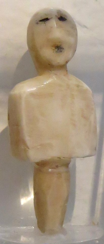 Eskimo human effigy form, Honolulu Museum of Art II