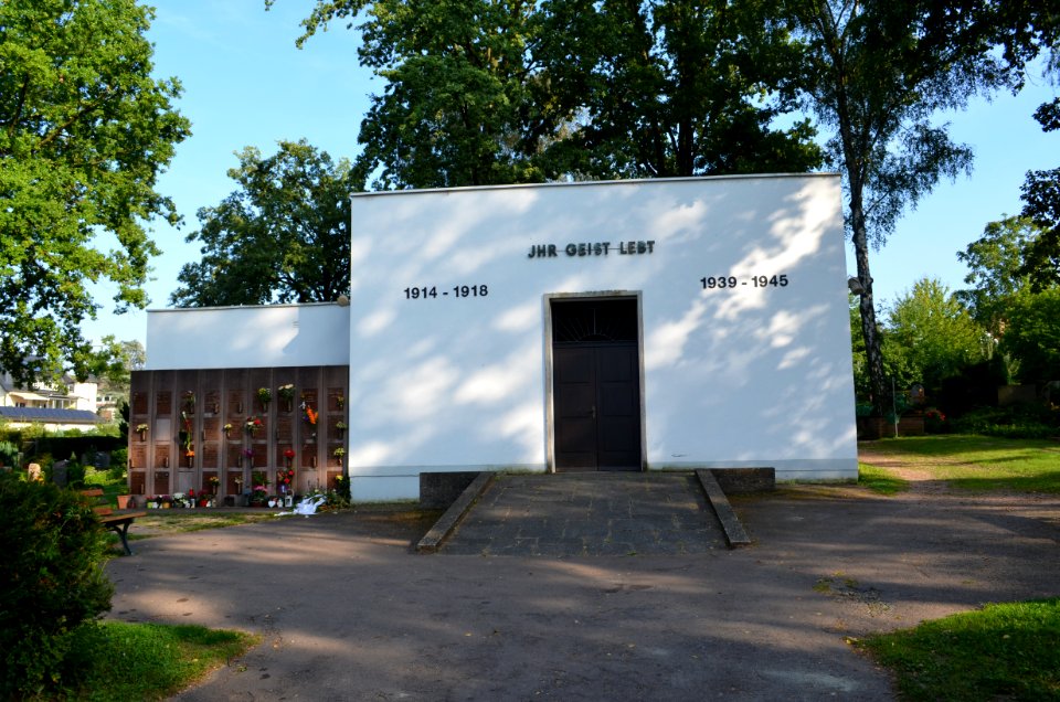 Eschersheim, Friedhof, Trauerhalle
