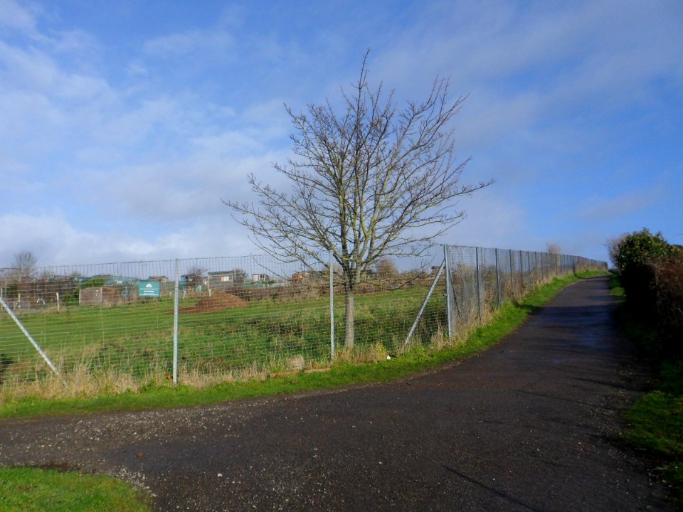 Footpath from Swanborough Flats, Whitehawk to Warren Road, Woodingdean (December 2013) (1)