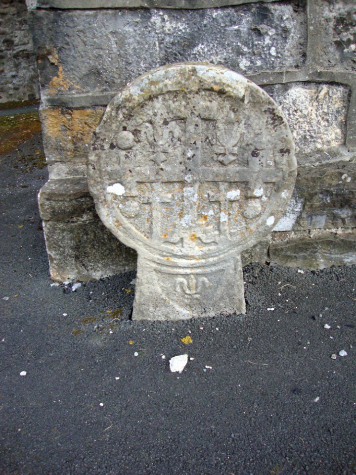 Espès-Undurein, (Pyr-Atl, Fr) old basque stele in Undurein