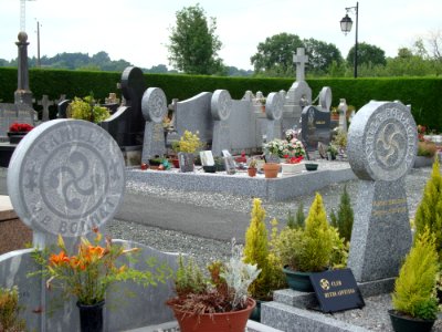 Espès (Espès-Undurein, Pyr-Atl, Fr) cimetière, 2