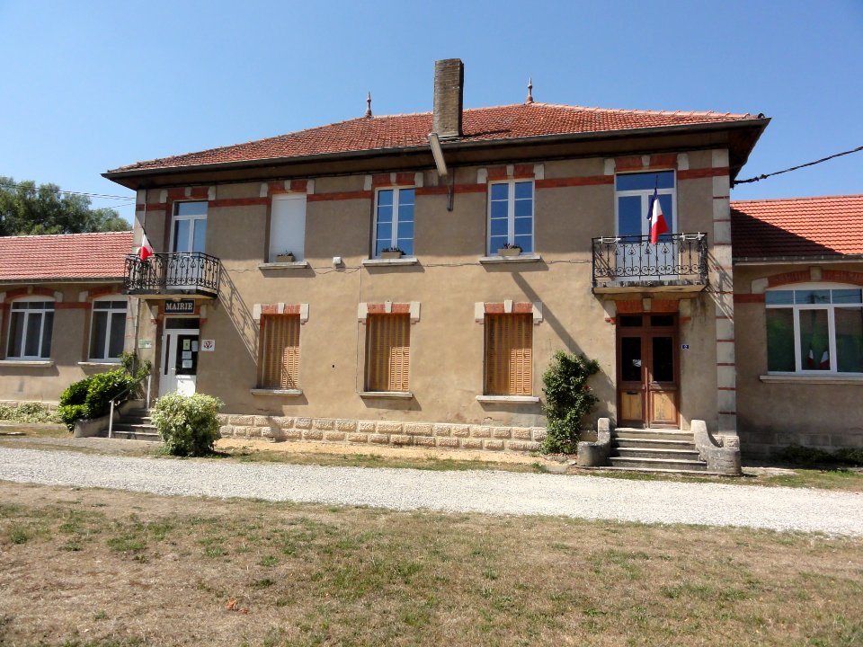 Esnes-en-Argonne (Meuse) mairie