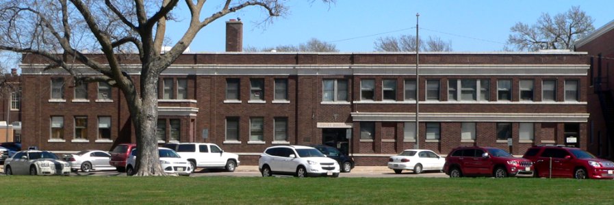 Foote Clinic (Hastings NE) from W 1
