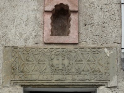 Fontenoy-la-Joûte (M-et-M) relief façade maison