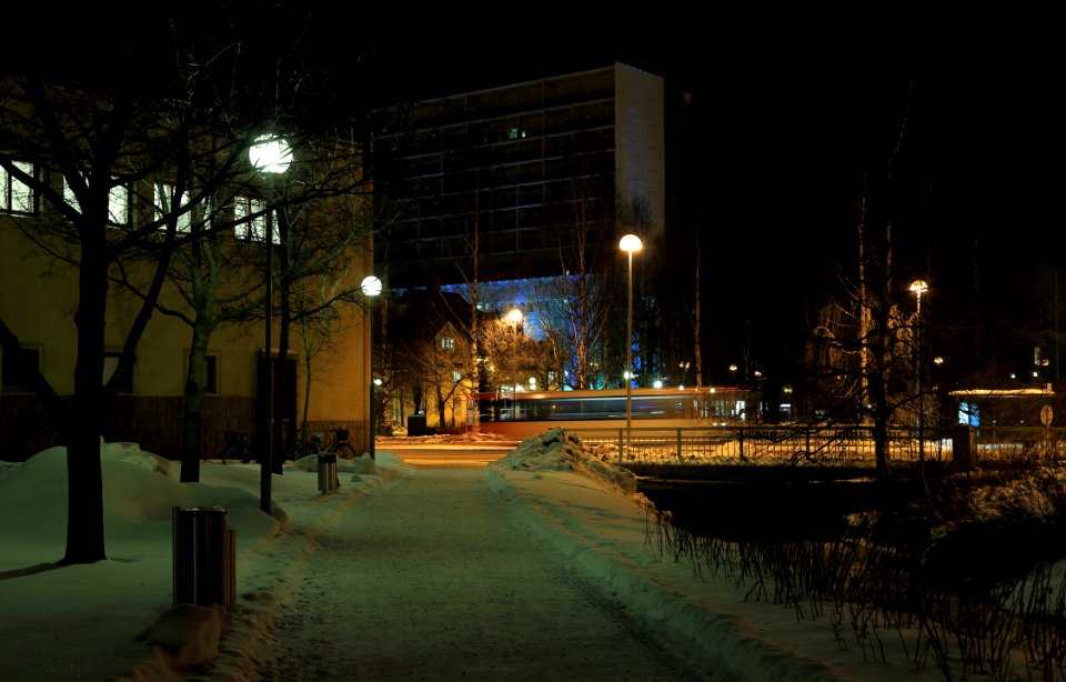 Footpath Vanhatulli Oulu 20160302