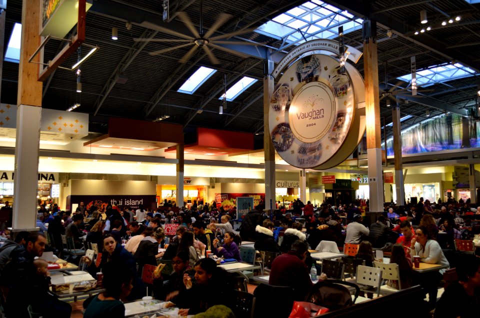 FoodCourtVaughanMills3