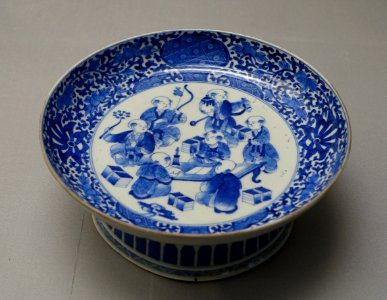 Footed bowl with Chinese children design, Kameyama ware, Edo period, 1800s AD, porcelain, underglaze blue - Tokyo National Museum - Ueno Park, Tokyo, Japan - DSC08925