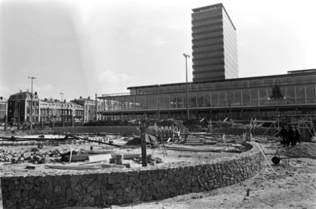 Fontein op Frederiksplein begint zich af te tekenen, Bestanddeelnr 921-1747