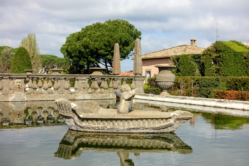 Fontana dei Mori detail - Villa Lante, Bagnaia, Italy - DSC01780
