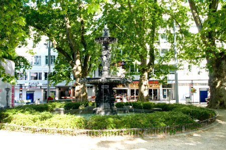 Fontäne Stadelhofen 3