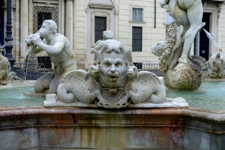 Fontana del Moro - Rome, Italy - DSC09671
