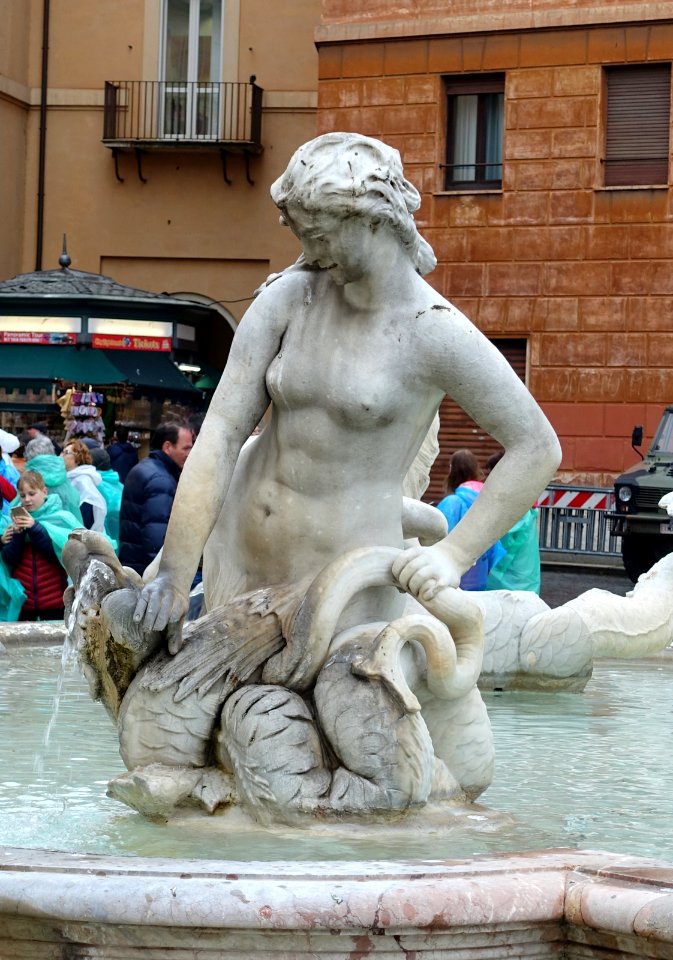 Fontana del Nettuno - Rome, Italy - DSC09677