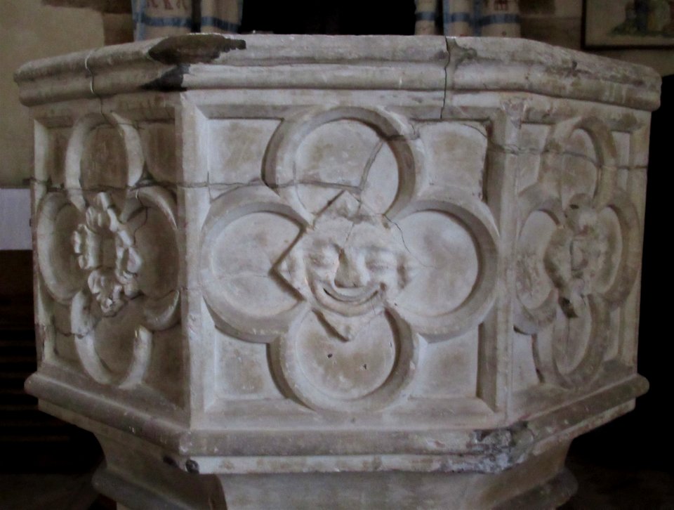 Font, St Mary, Leigh 02