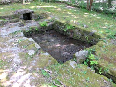 Fontaine du Vieux Moulin, Larmor-Plage, France 03
