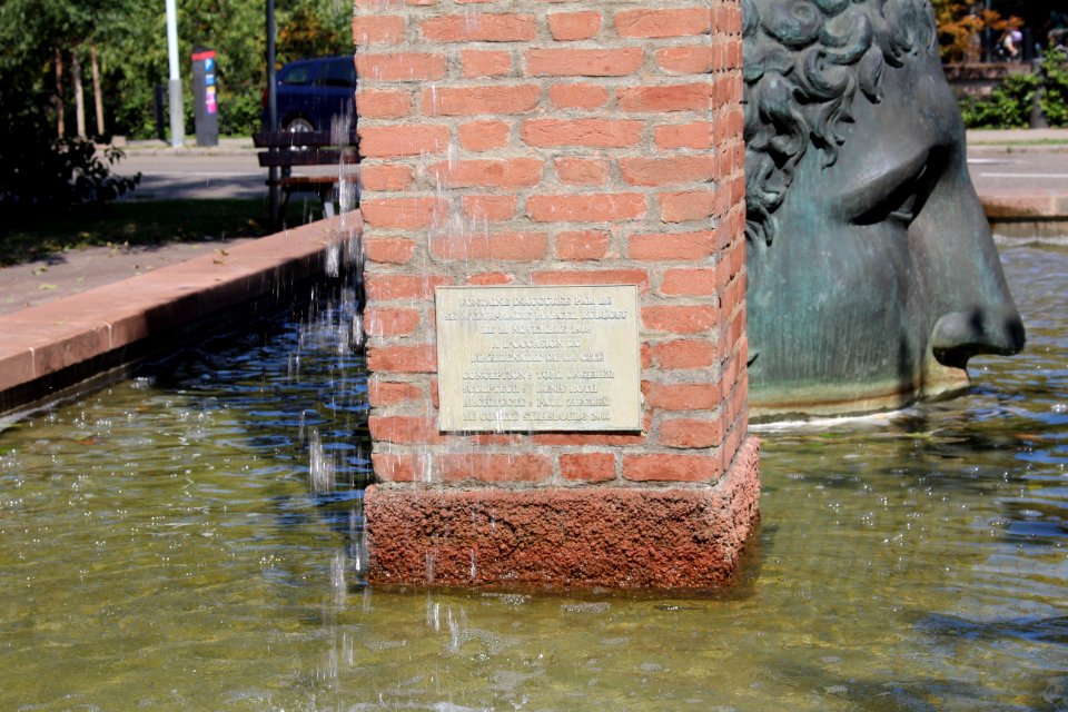 Fontaine Janus Strasbourg 7