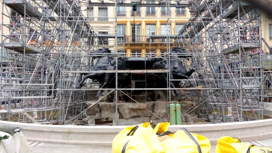Fontaine Bartholdi en remontage - suite