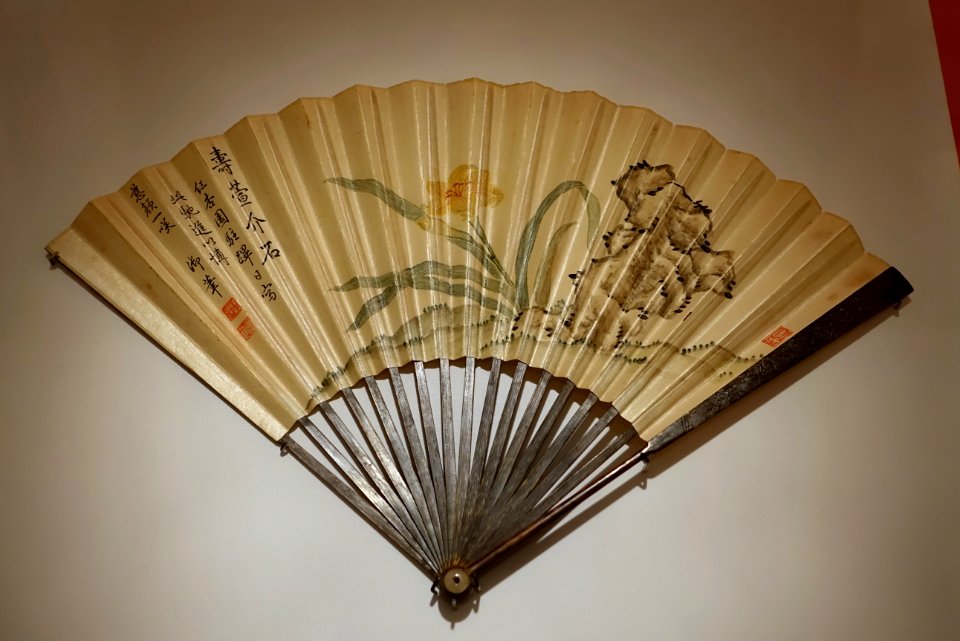 Folding fan with daylilies, rocks, and a poem, painted by the Qianlong emperor for Empress Dowager Chongqing, China, 1762 AD, ink and color on paper, bamboo - Peabody Essex Museum - DSC07993