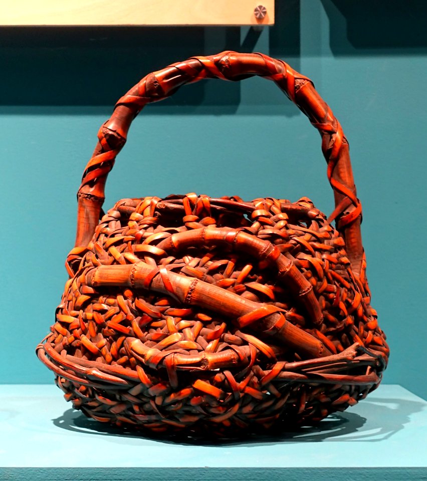 Flower basket (hanakago), Japan, 1800s-1900s, bamboo - Fowler Museum - University of California, Los Angeles - DSC02352