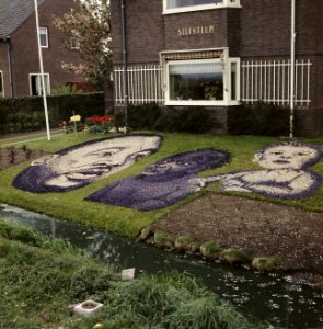 Flower festival in Sassenheim, Bestanddeelnr 254-7666