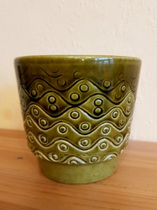 Fohr Keramik green planter 12