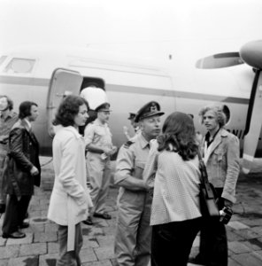 Fokker Friendship vertrekt van Soesterberg naar Dakar om hulp te bieden bij verv, Bestanddeelnr 926-5324