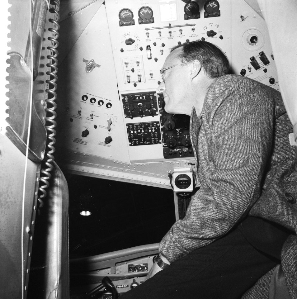 Fokker F27 Friendship voor Koninklijk Huis, Bestanddeelnr 911-3828