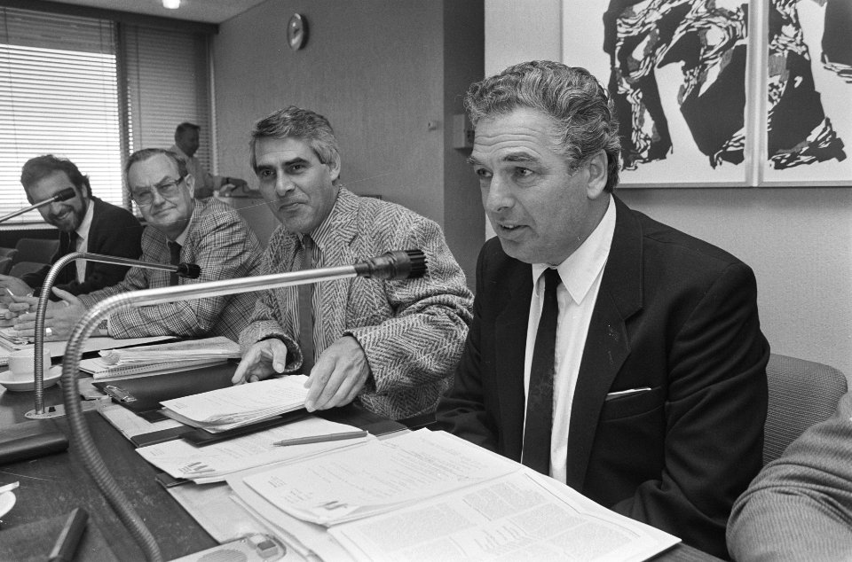 FNV voorzitter Hans Pont (r) en vice-voorzitter Stekelenburg tijdens FNV-federat, Bestanddeelnr 933-7812