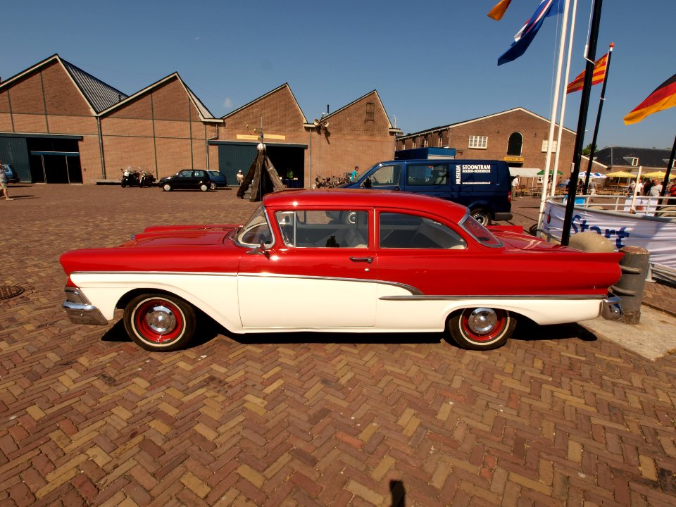 Ford 300 Custom (1958), Dutch licence registration AL-94-07 pic5