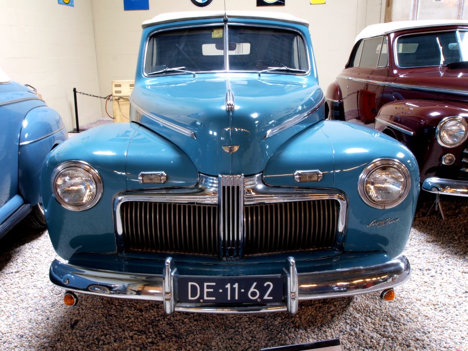 Ford 76 Club Cabriolet pic2