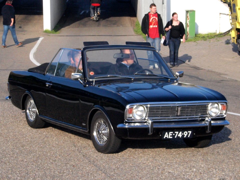 Ford CORTINA 1600 Super AUTOMATIC dutch licence registration AE-74-97 pic1