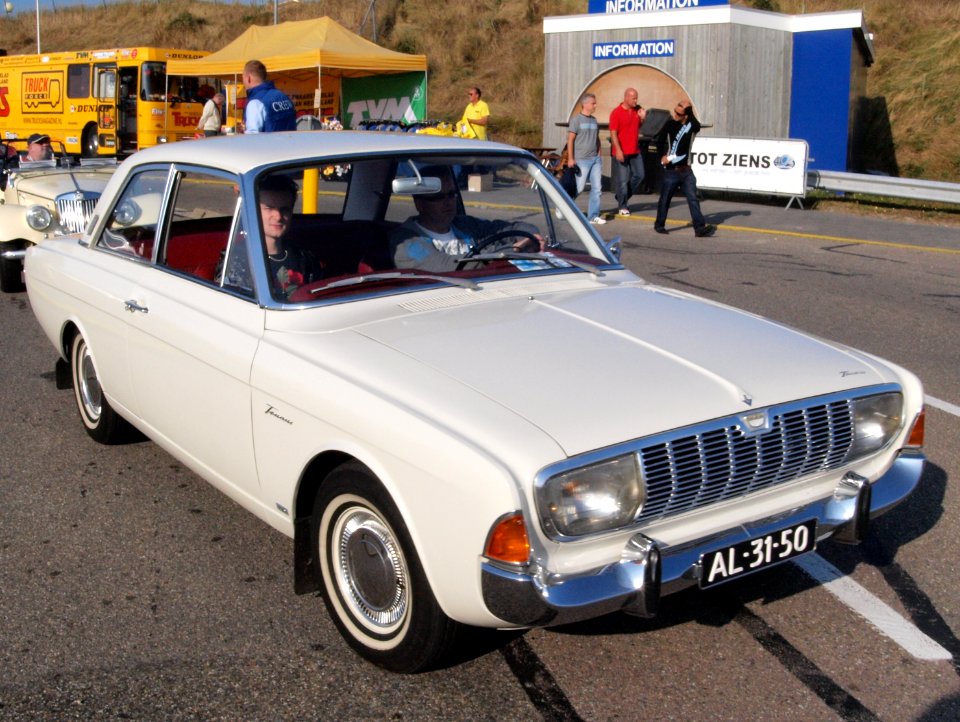 Ford 17 M dutch licence registration AL-31-50 pic3