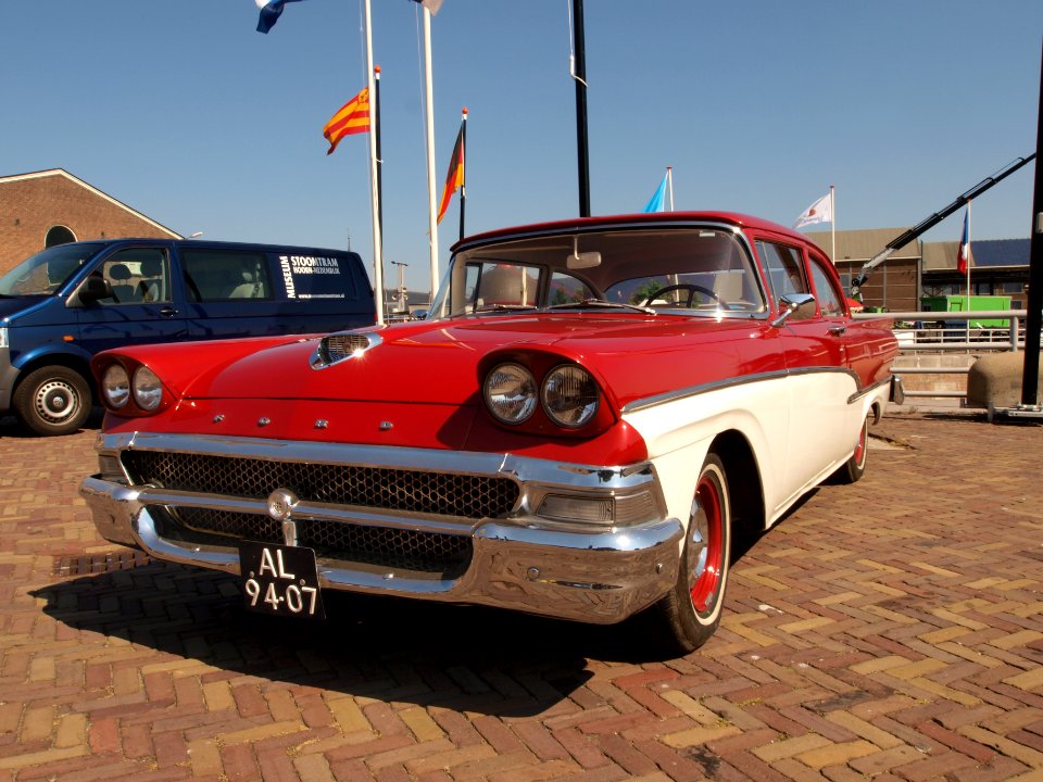 Ford 300 Custom (1958), Dutch licence registration AL-94-07 pic2