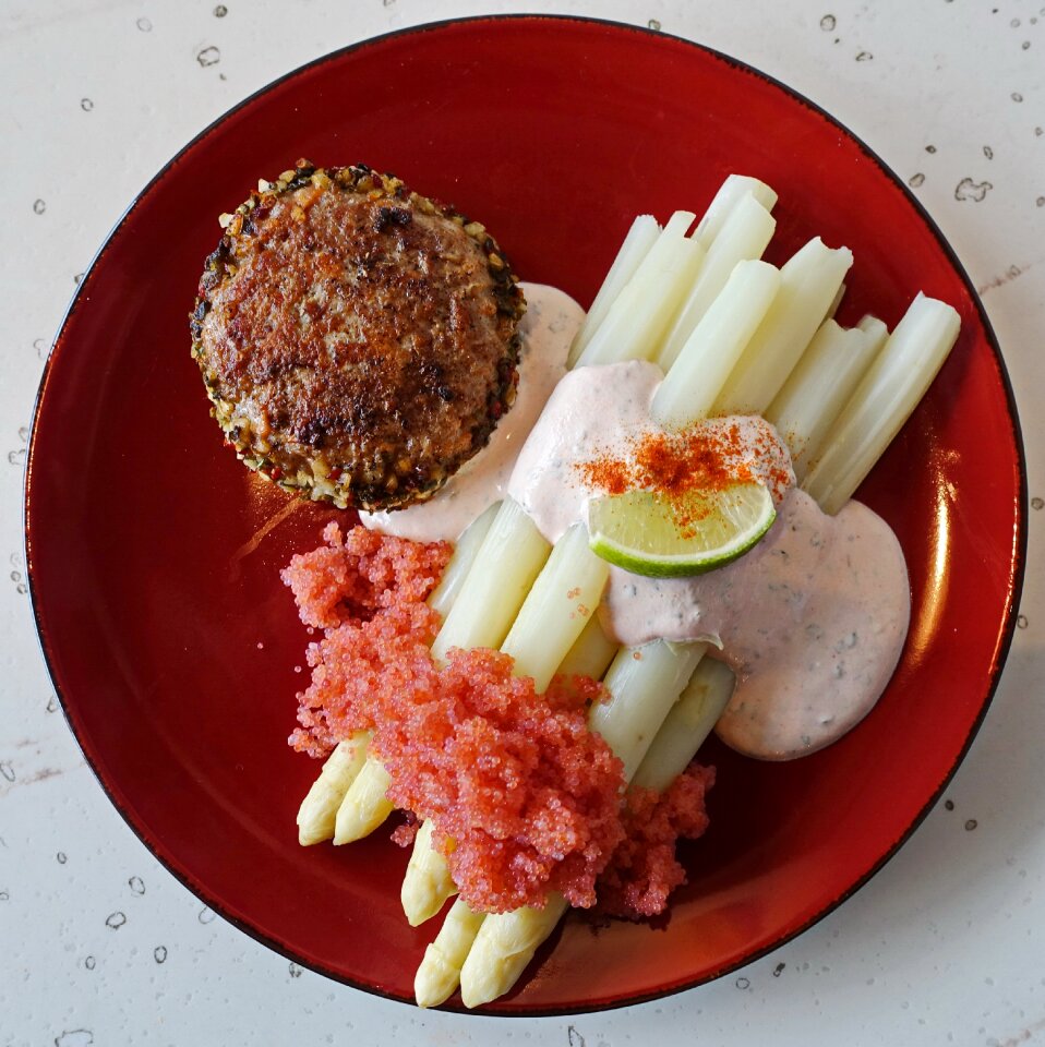 Cutlet white asparagus asparagus