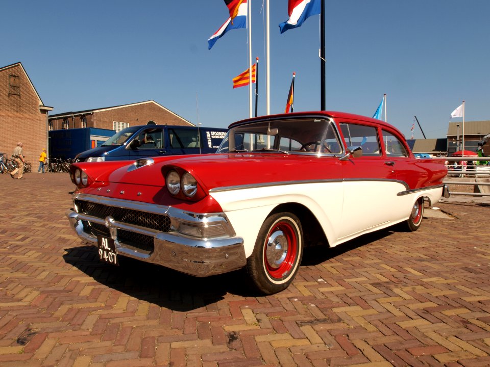 Ford 300 Custom (1958), Dutch licence registration AL-94-07 pic3